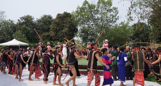 Cultural tourism and traditional values promoted through festival hinh anh 1