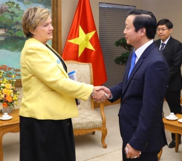 Deputy Prime Minister receives UNICEF Representative in Vietnam hinh anh 2