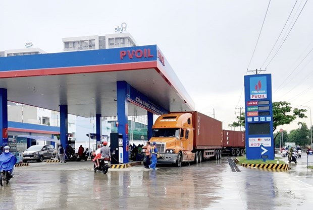 Vietnam spends 1.7 billion USD importing petrol in two months hinh anh 1