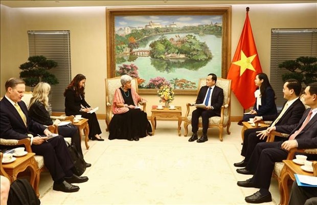 Deputy PM hosts US Under Secretary of Commerce hinh anh 1
