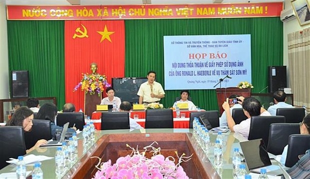 Agreement on use of foreign photographer’s works on Son My massacre hinh anh 1