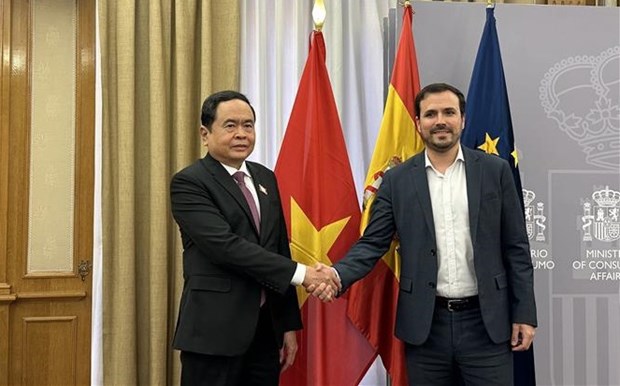 NA Vice Chairman holds talks with leaders of Spanish parliament hinh anh 3