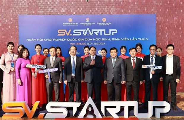 PM attends national startup festival for students hinh anh 2