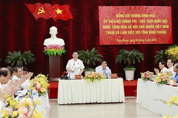 NA Chairman holds working session with Binh Thuan leaders hinh anh 1