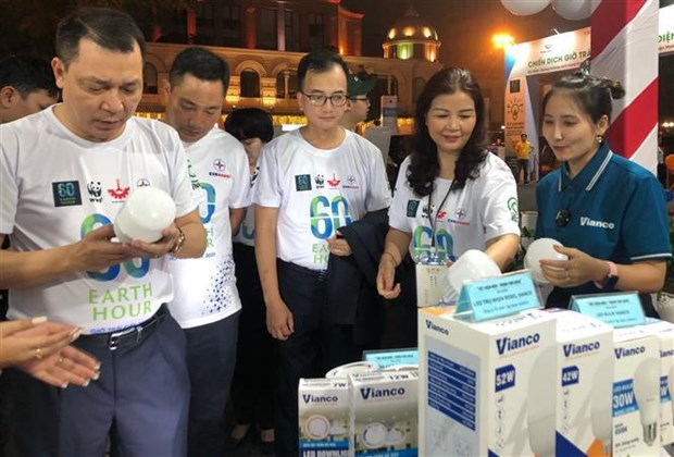 Vietnam saves 298,000 kWh during Earth Hour 2023 hinh anh 2