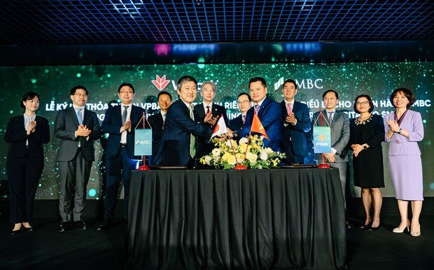 VPBank sells 15% stake to Japan’s SMBC for 1.5 bln USD hinh anh 1