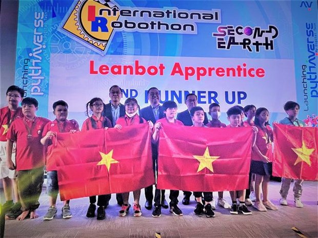 Vietnam wins 17 prizes at International Robothon 2023 hinh anh 1