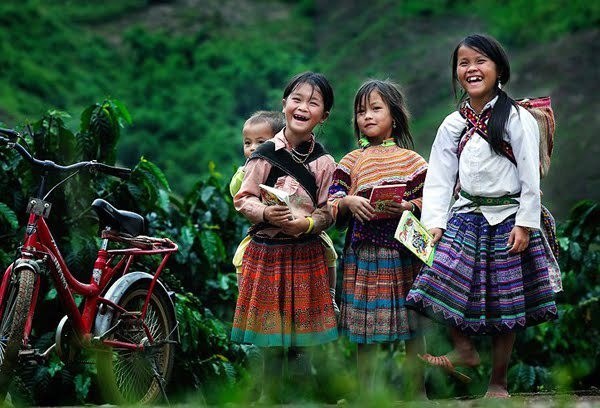 UNESCO continues promoting education for ethnic minority girls hinh anh 1