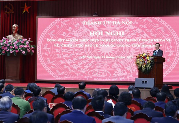 President lauds Hanoi’s efforts in national defence strategy hinh anh 1