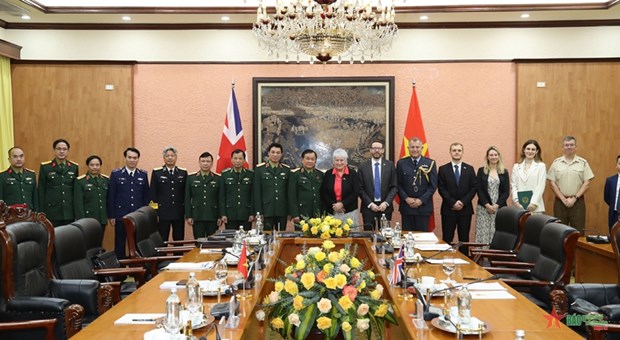 Vietnam, UK hold fourth defence policy dialogue hinh anh 2