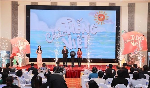 New Vietnamese language teaching programme on air hinh anh 1