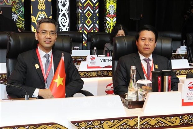 Vietnam attends meetings of ASEAN finance ministers, central bank governors in Indonesia hinh anh 1