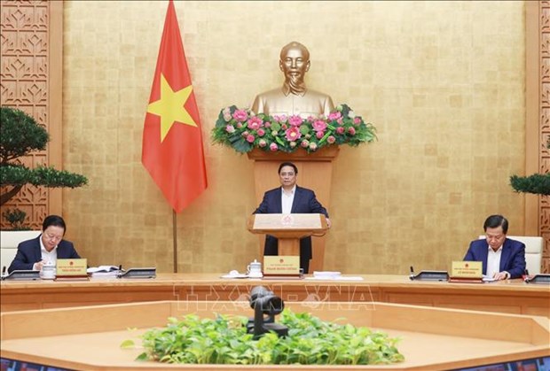 PM urges greater efforts to maintain growth, inflation targets in 2023 hinh anh 1