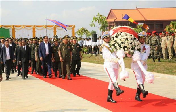 Cambodia unveils grave tower for martyrs of united armed forces hinh anh 1