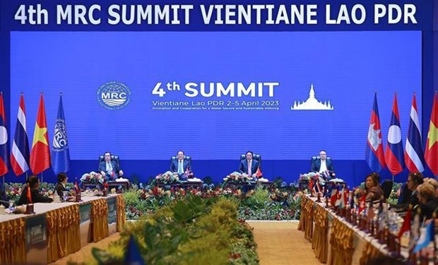 Vietnam commits to building prosperous, fair, healthy Mekong River basin: PM hinh anh 2