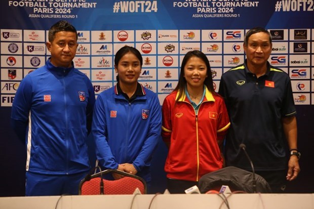 Women’s football team arrives in Nepal for Olympic 1st qualifying round hinh anh 1