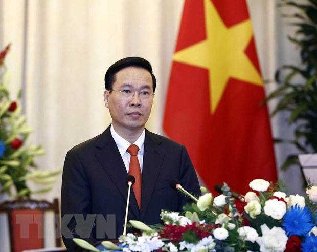 Lao media spotlights Vietnamese President’s official visit hinh anh 2