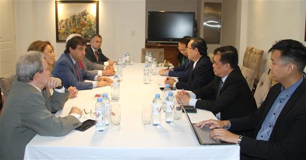 Binh Duong looks to step up trade, investment ties with Argentine localities hinh anh 1