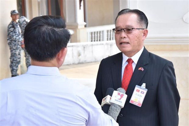Lao officials underscore success of Vietnamese President’s visit hinh anh 2