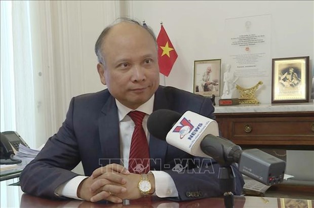 Vietnam, France – accompanying, reliable partners: Ambassador hinh anh 1