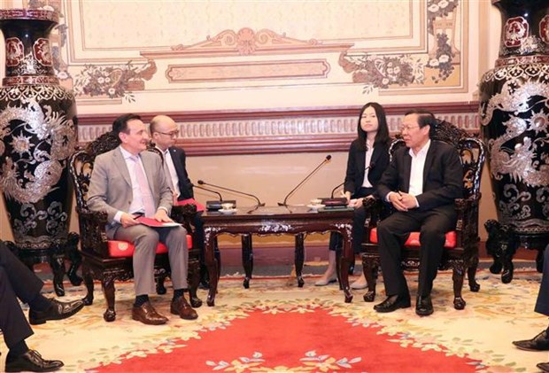 HCM City looks to enhance partnerships with AstraZeneca hinh anh 1