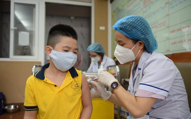 Ministry issues urgent dispatch on COVID-19 prevention, control hinh anh 2