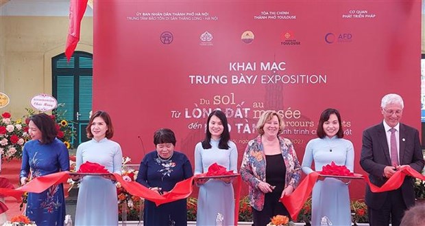 Exhibition spotlights Hanoi-Toulouse cooperation in heritage conservation hinh anh 1