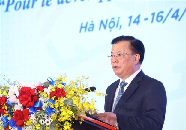 12th Vietnam-France decentralised cooperation conference kicks off in Hanoi hinh anh 2