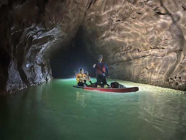 22 new caves discovered in Quang Binh hinh anh 2