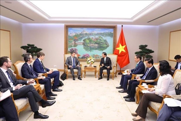 Vietnam seeks support from UK, EU in just energy transition hinh anh 1
