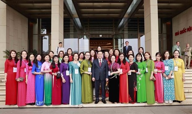 NA leader applauds performance by Vietnam Women Journalists' Club hinh anh 1
