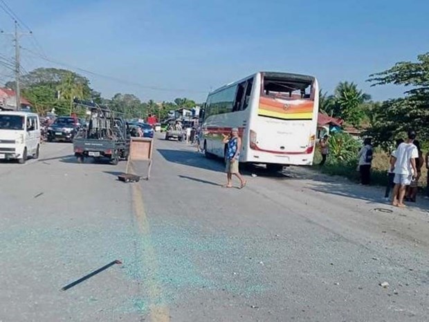 Bomb blast injures eight people in southern Philippines hinh anh 1
