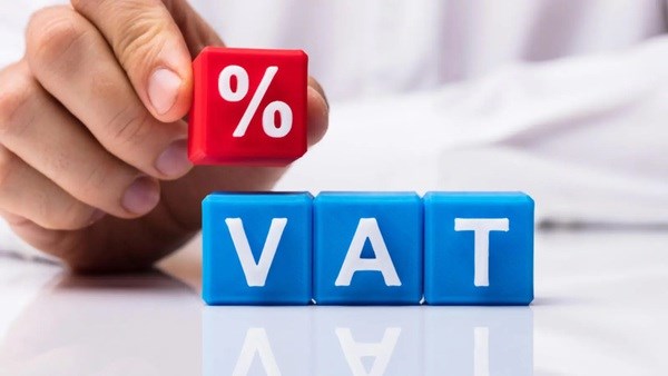 Government agrees with MoF’s proposal on 2% VAT reduction for 2023 hinh anh 1