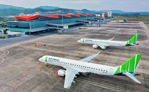 New air route connects Quang Ninh to Can Tho hinh anh 1