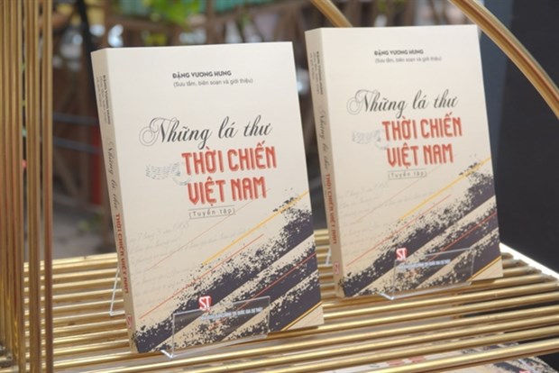New book collection of wartime letters hits the shelves hinh anh 1