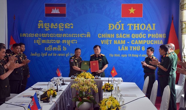 Vietnam, Cambodia hold sixth Defence Policy Dialogue hinh anh 2