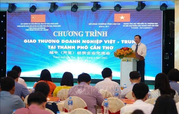 Vietnam-China trade exchange opens in Can Tho hinh anh 1