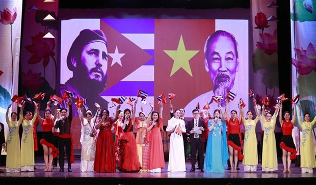 Special cultural programme honours Vietnam - Cuba relations hinh anh 1