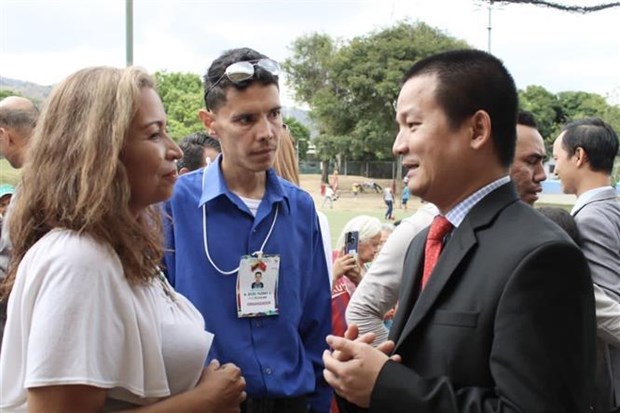 Vietnam, Venezuela enhance people-to-people exchanges hinh anh 2