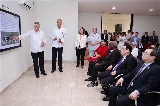 Vietnamese, Cuban NA leaders attend inauguration of important projects in Cuba hinh anh 3