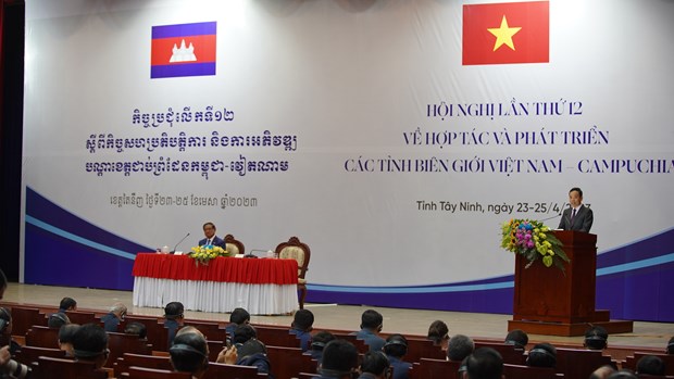 Vietnam, Cambodia facilitate cooperation between border provinces hinh anh 1