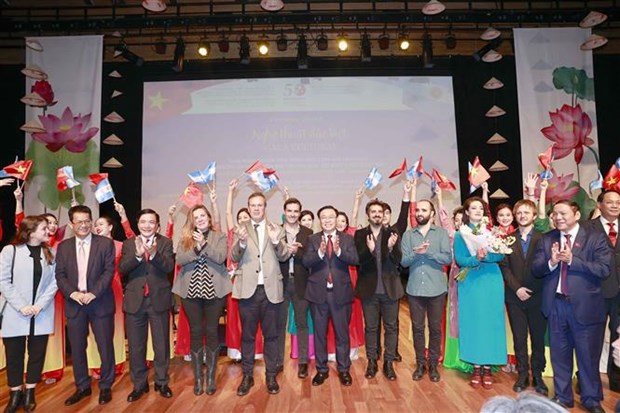 Special music show marks 50 years of Vietnam - Argentina diplomatic ties hinh anh 2