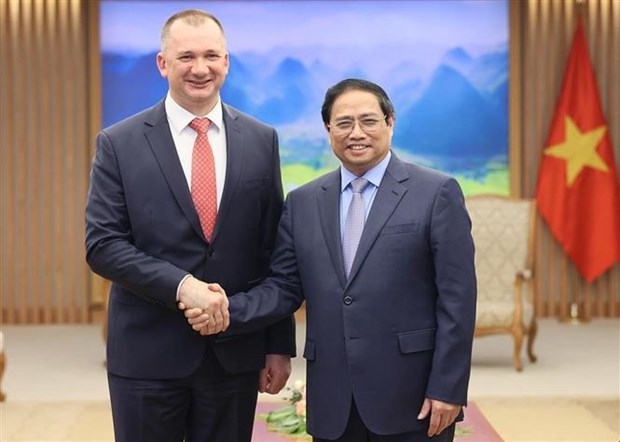 Vietnam values traditional friendship, cooperation with Belarus: PM hinh anh 1