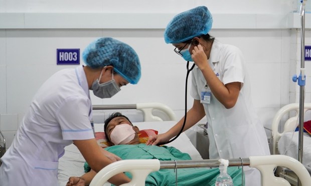 Hospitals asked not to refuse, delay emergencies during national holidays hinh anh 1