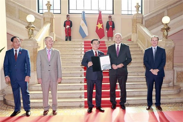 Vietnam, Argentina boost locality-to-locality cooperation hinh anh 1