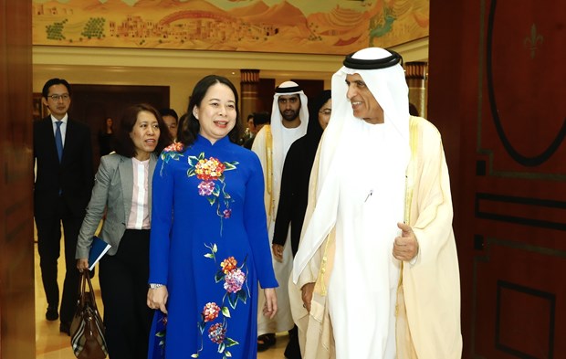Vice President meets ruler of Emirate of Ras Al Khaimah hinh anh 1