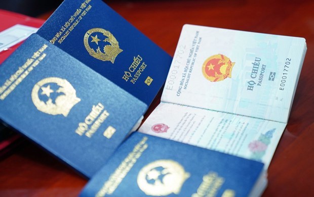 Chip-based passports can be provided online, sent via post hinh anh 1