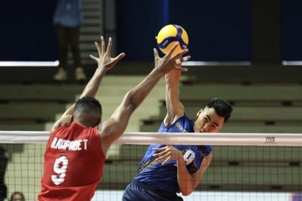 Volleyball striker Tu Thanh Thuan smashes points record at SEA Games 32 hinh anh 1