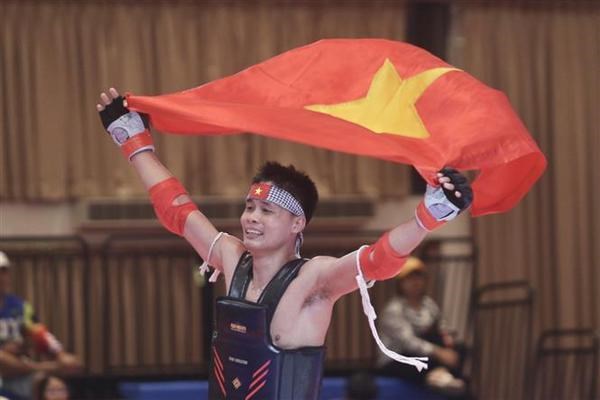 SEA Games 32: Vietnam win 15 more golds, rising to second position in medal tally hinh anh 2