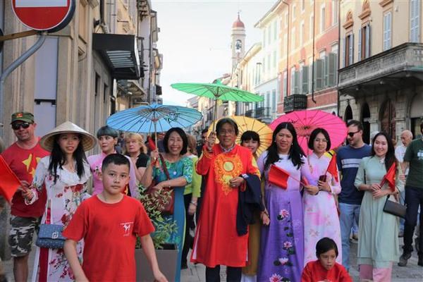 Vietnamese culture, image introduced at Italian festival hinh anh 2